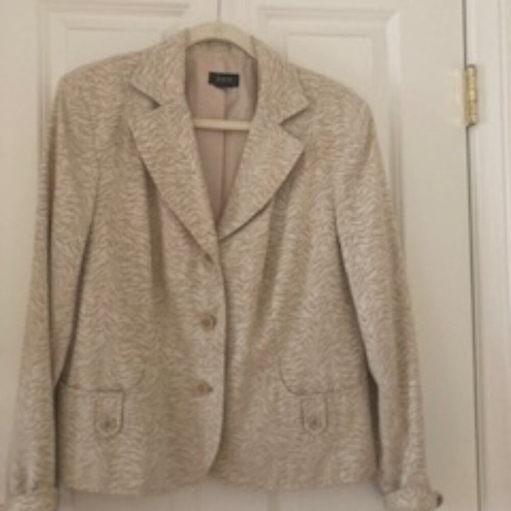 R.Q.T. Woman's Blazer Beige /Tiger print Size Petit14,  Front Button Closure,